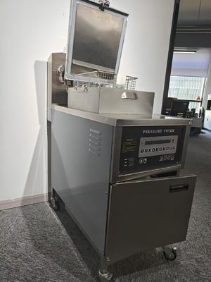 Υπολογιστικό Πίνακα Ηλεκτρικό 4HD 13,5KW Μηχανή Φρυγανίστρα Φρυγανίστρα πίεσης κοτόπουλου