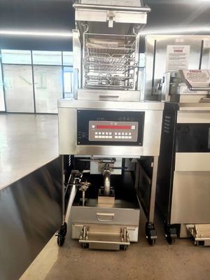 8HD Ηλεκτρικό 17KW 380V 55L 5 Τραπέζι Φρύσης Μεγάλη παραγωγικότητα Φρυαρίστης πίεσης κοτόπουλου