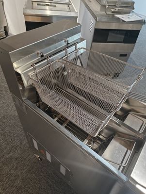 Δύο κατσαρόλες Δύο καλάθια 13L * 2 Μικρή χωρητικότητα εξοικονομήστε λάδι Ηλεκτρικός ανοιχτός τηγανητής με διήθηση λάδι