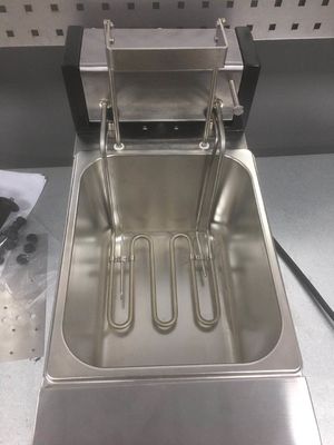 8L Table Top Style Αυτοκινητικό ανελκυστήρα 3KW Ηλεκτρικό Ψηφιακό Ανοιχτό Βαθύ Φρυγανιστήρα
