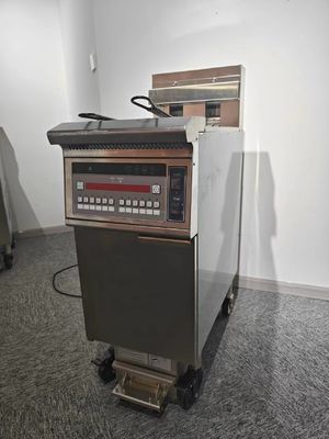 Μια κατσαρόλα δύο καλάθια 26L 14KW 380V με διήθηση πετρελαίου Ηλεκτρική ανοιχτή βαθειά τηγανίτης